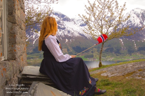 17 mai nasjonaldag national day Norway costume bunad festdrakt segestad
